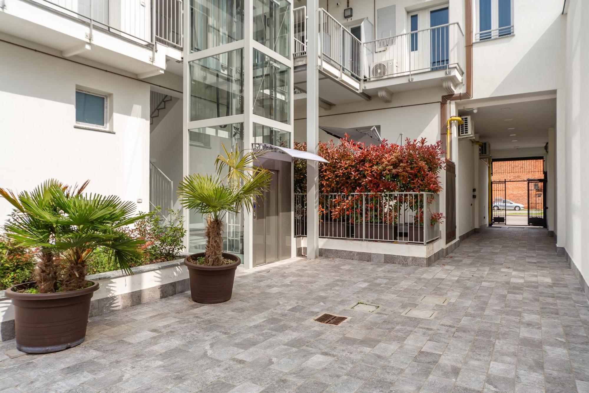 Khl Apartments Милан Экстерьер фото